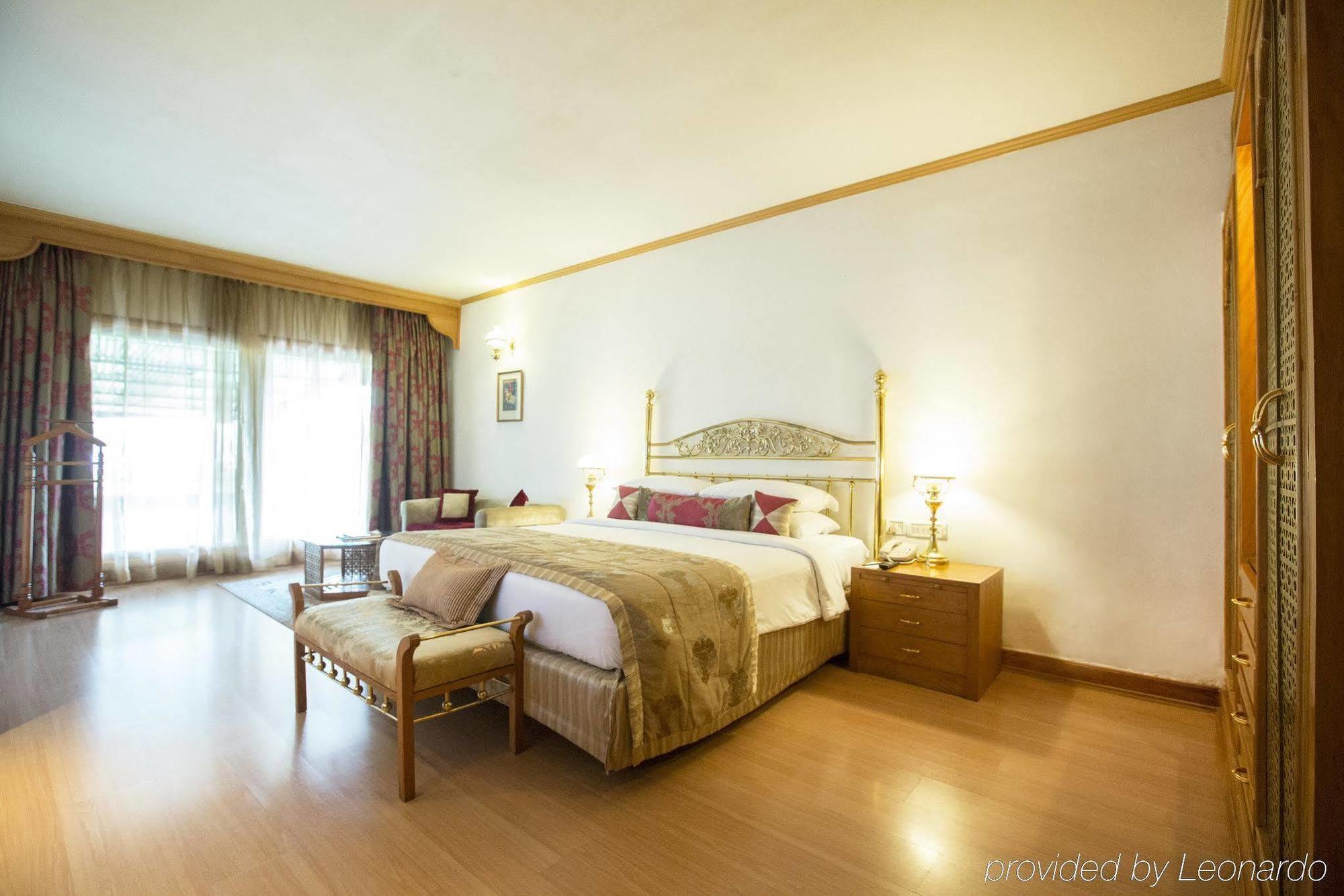 Taj Banjara Hotel Haidarábád Kültér fotó A room at the hotel